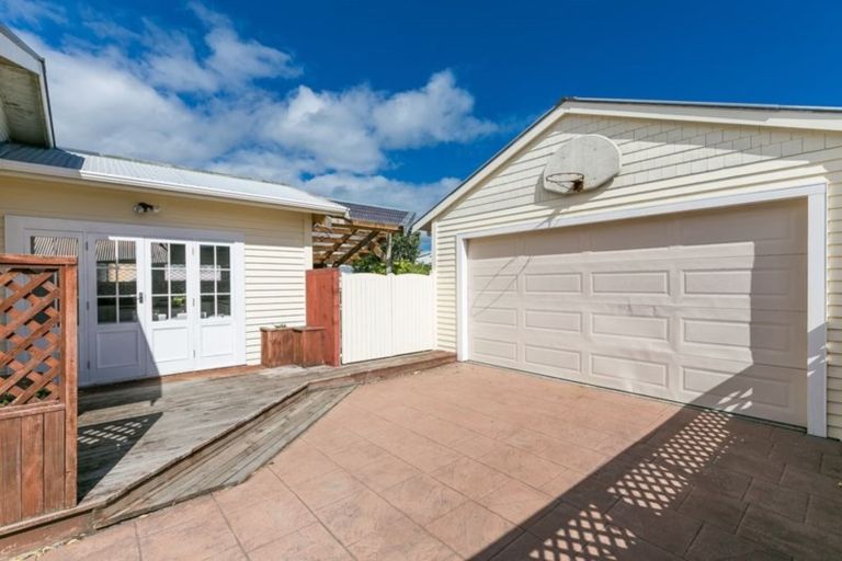 Photo of property in 62 Miramar Avenue, Miramar, Wellington, 6022