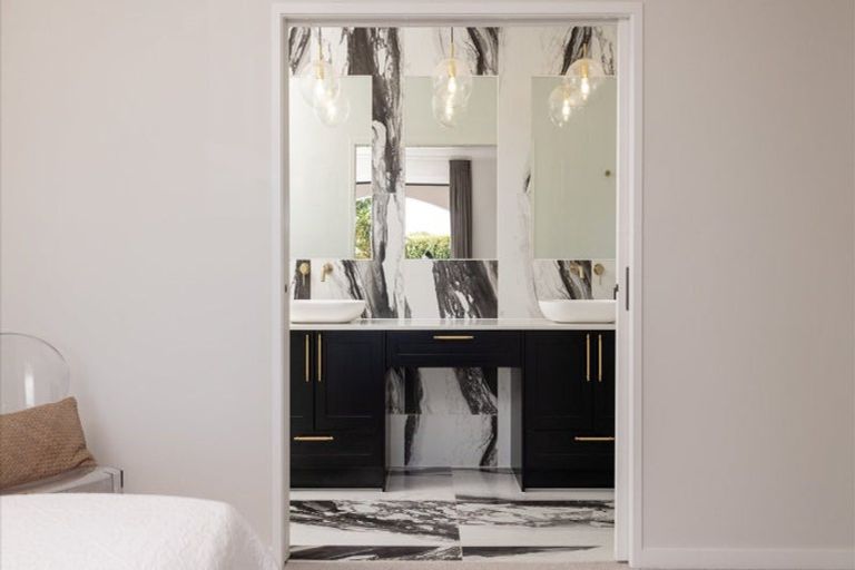 Photo of property in 15 Saint Clair Place, Papamoa Beach, Papamoa, 3118