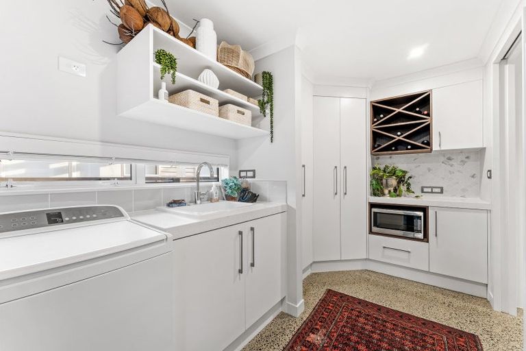 Photo of property in 16 Te Mana Street, Omaha, 0986