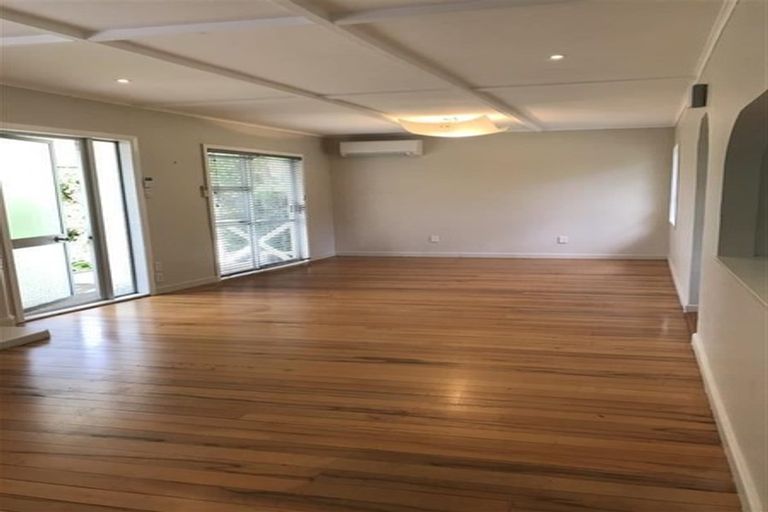 Photo of property in 20 Trig Road, West Harbour, Auckland, 0618