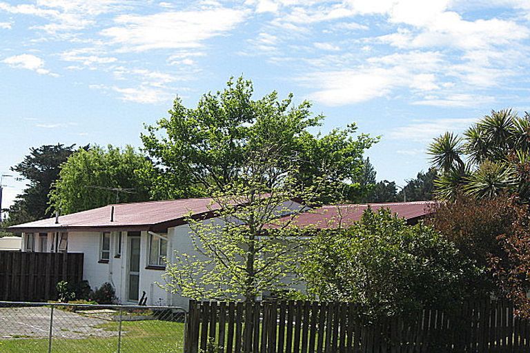 Photo of property in 2 Swindells Road, Waikuku Beach, 7473