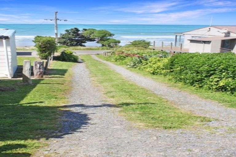 Photo of property in 30a Akitio Esplanade, Akitio, Pongaroa, 4991