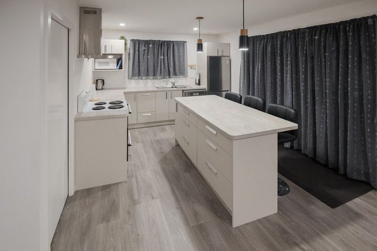 Photo of property in 10 Bute Street, Moeraki, 9482