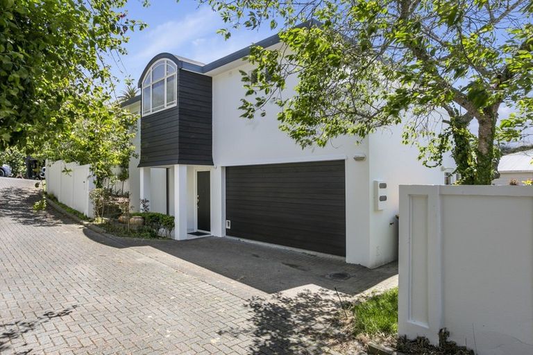 Photo of property in 7 Alfred Street, Northcote Point, Auckland, 0627