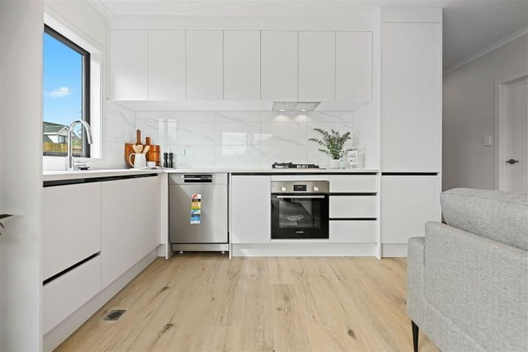 Photo of property in 1/48 Heath Street, Saint Andrews, Hamilton, 3200