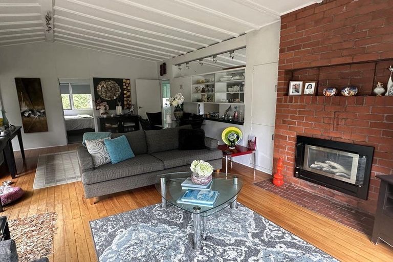 Photo of property in 1 Horopito Road, Waikanae, 5036