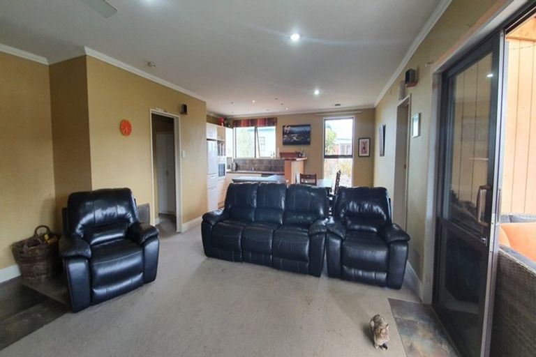 Photo of property in 35 Lauder-omakau Road, Omakau, 9376