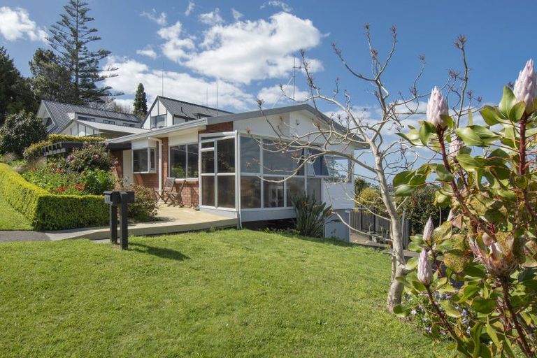 Photo of property in 213 Bellevue Road, Bellevue, Tauranga, 3110
