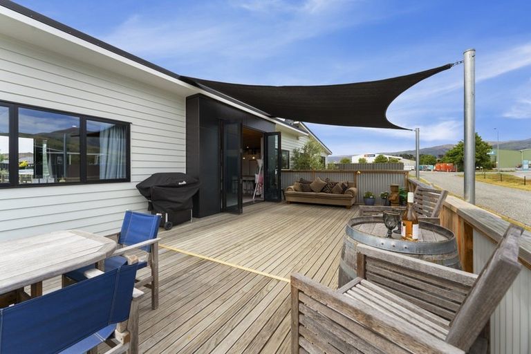 Photo of property in 15 Phoenix Place, Cromwell, 9310