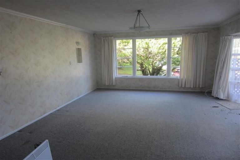 Photo of property in 10 Tui Terrace, Tawa, Wellington, 5028