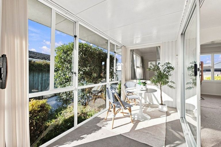 Photo of property in 20 Ramore Place, Redwood, Christchurch, 8051