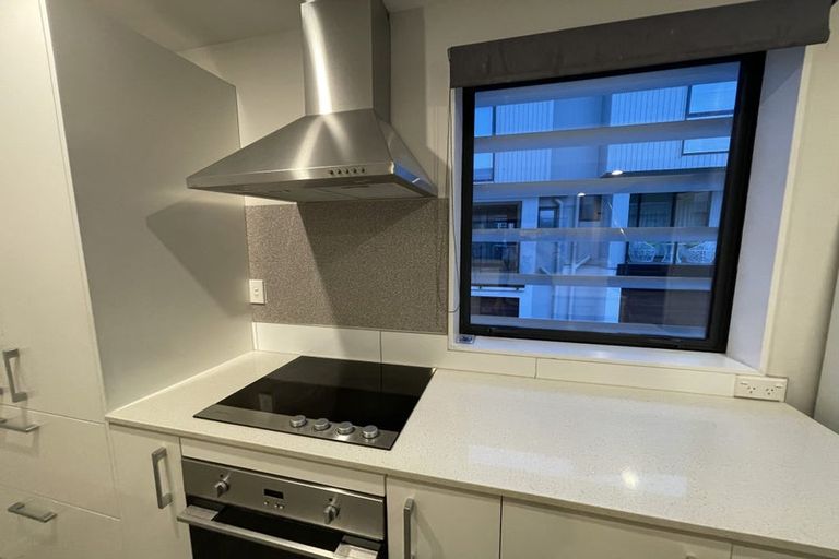 Photo of property in 2/10 Silver Moon Road, Albany Heights, Auckland, 0632