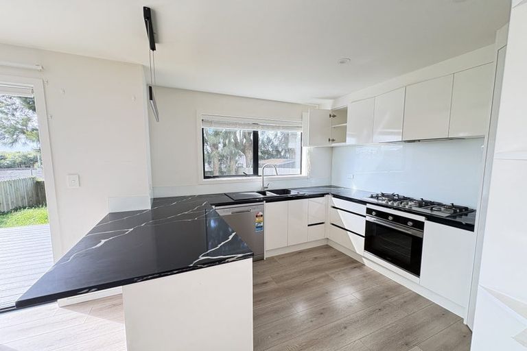Photo of property in 64d Royal Road, Te Atatu South, Auckland, 0610