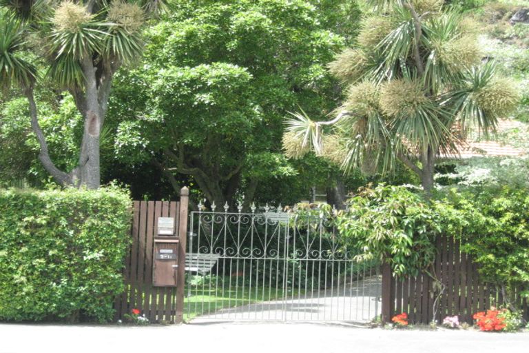 Photo of property in 9 Cliff Street, Moncks Bay, Christchurch, 8081