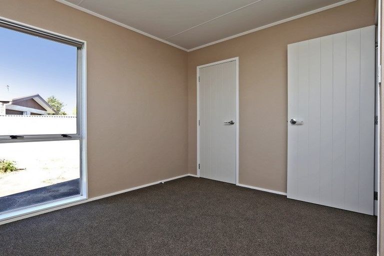 Photo of property in 17 Breadalbane Road, Havelock North, 4130