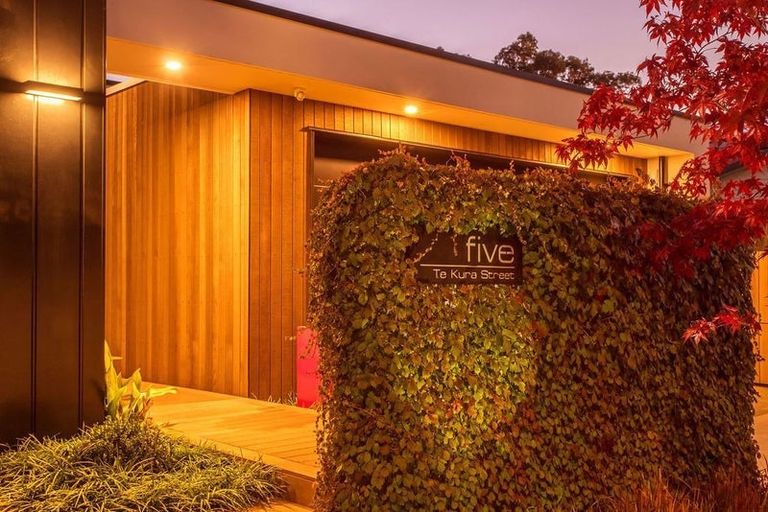 Photo of property in 5 Te Kura Street, Fendalton, Christchurch, 8014