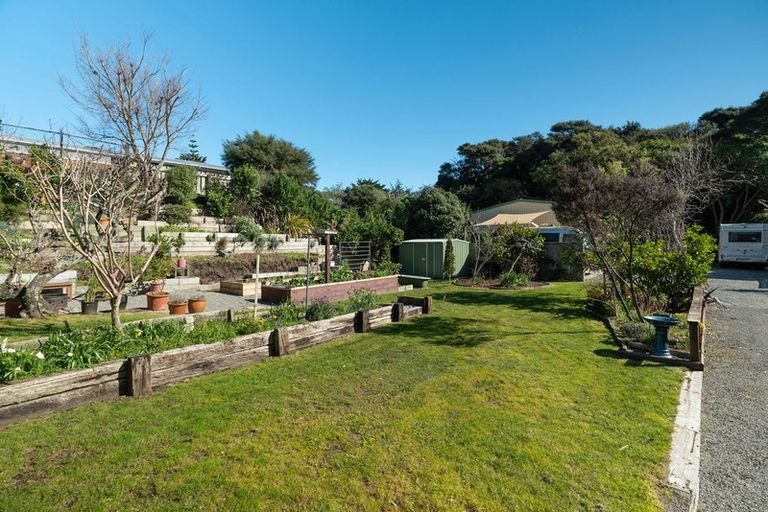 Photo of property in 2 Sydney Crescent, Raumati South, Paraparaumu, 5032