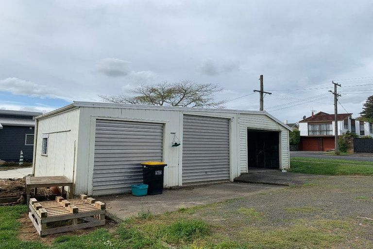 Photo of property in 33 Coronation Road, Morrinsville, 3300