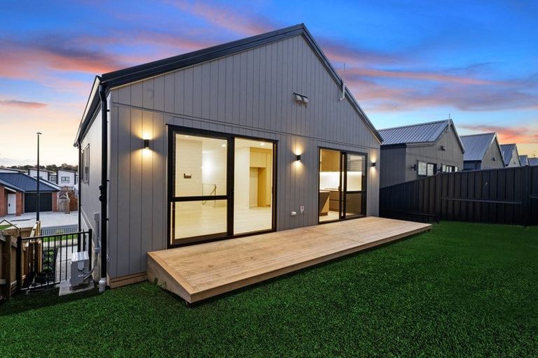 Photo of property in 28 Bannockburn Road, Opaheke, 2113