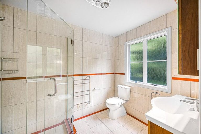 Photo of property in 233 Paremoremo Road, Lucas Heights, Auckland, 0632