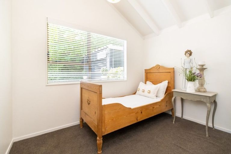 Photo of property in 2/26 Christie Crescent, Havelock North, 4130