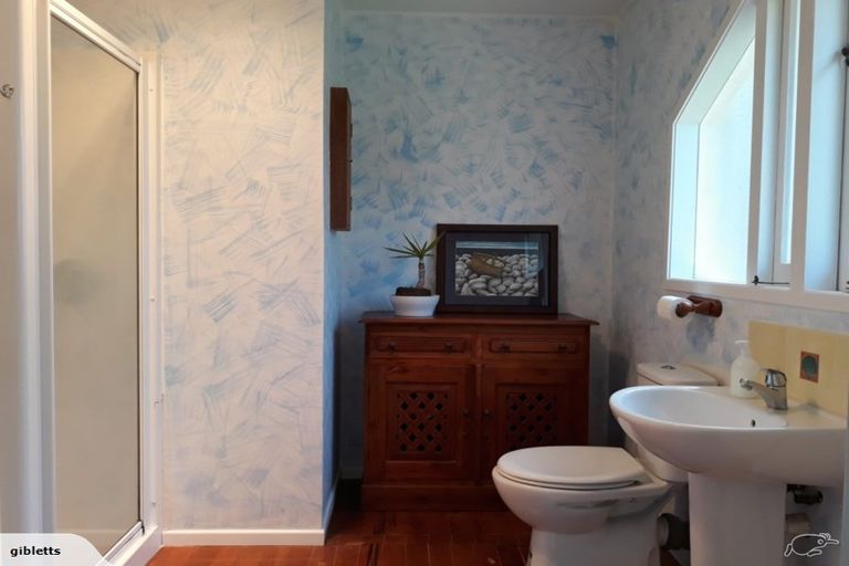 Photo of property in 1/20 Philson Terrace, Browns Bay, Auckland, 0630