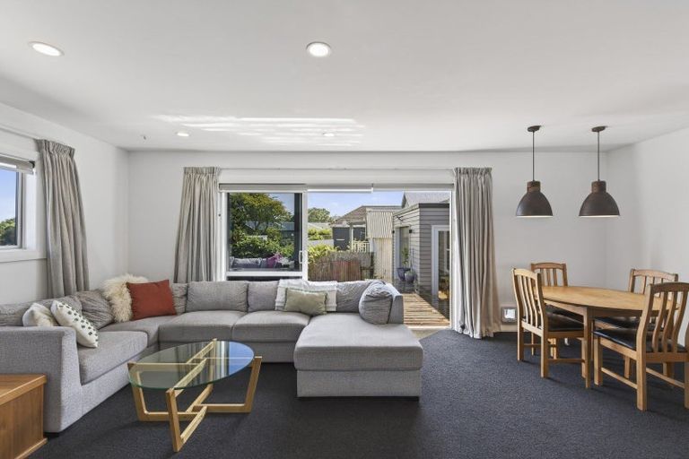Photo of property in 134 Tukapa Street, Westown, New Plymouth, 4310