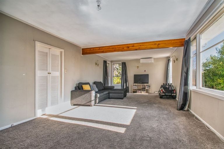 Photo of property in 26 Kirrie Avenue, Te Atatu South, Auckland, 0610