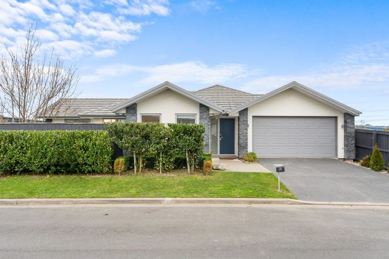 Photo of property in 19 Maka Lane, Halswell, Christchurch, 8025