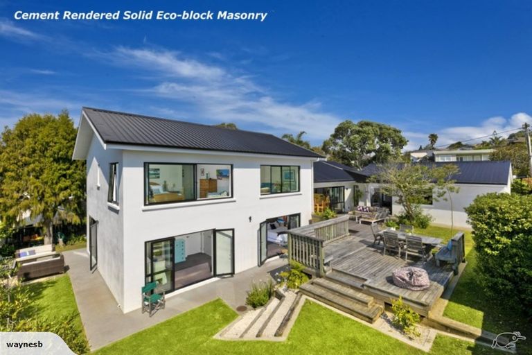 Photo of property in 1 View Road, Campbells Bay, Auckland, 0630