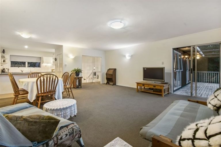 Photo of property in 223a Titirangi Road, Titirangi, Auckland, 0604