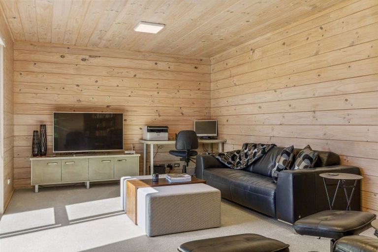 Photo of property in 2 Paulines Way, Wharewaka, Taupo, 3330