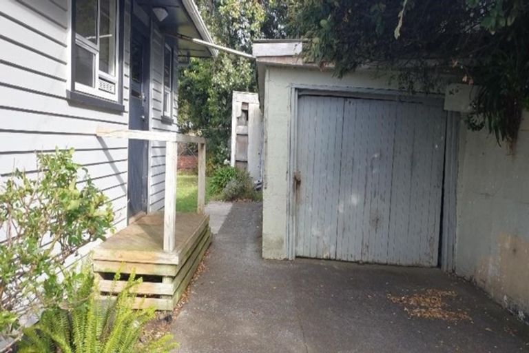 Photo of property in 47 Victoria Street, Patea, 4520