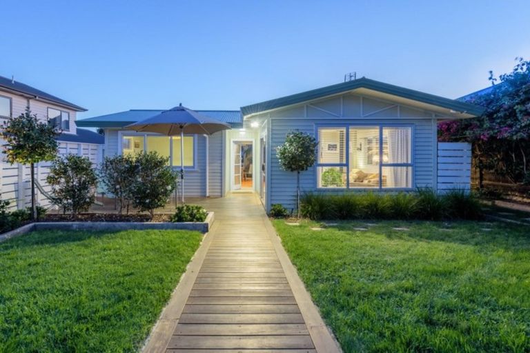 Photo of property in 12 Campbell Road, Mount Maunganui, 3116