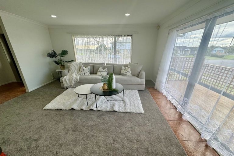 Photo of property in 1 Tir Conaill Avenue, Flat Bush, Auckland, 2019