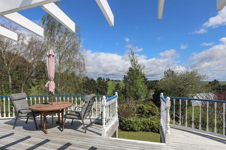 Photo of property in 14 Hillside Heights Road, Huntly, 3771