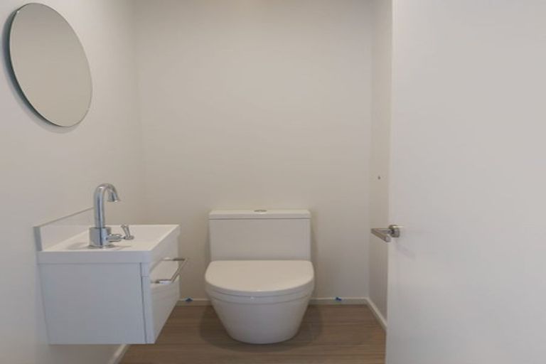 Photo of property in 2/119 Hastings Street East, Sydenham, Christchurch, 8023