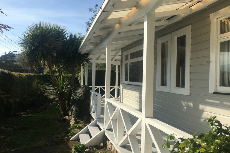 Photo of property in 12 Wharfdale Street, Macandrew Bay, Dunedin, 9014