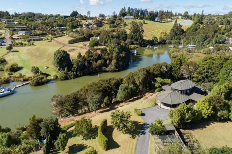 Photo of property in 13 James Kemp Place, Kerikeri, 0230