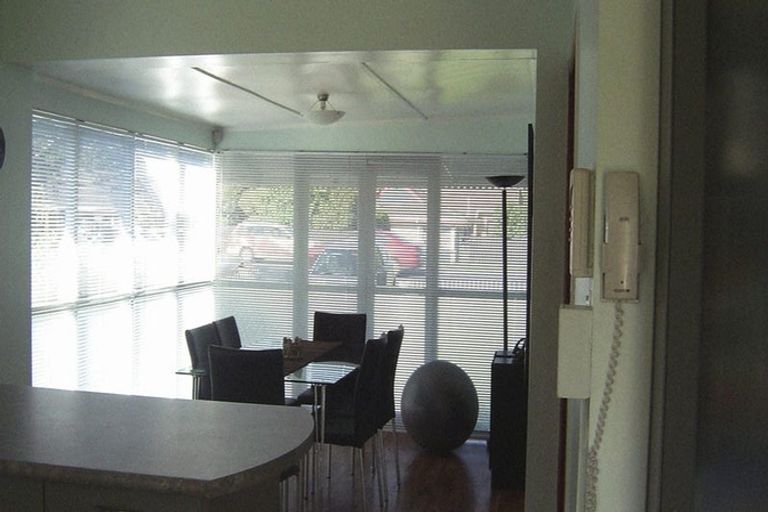 Photo of property in 385 Great South Road, Opaheke, Papakura, 2113