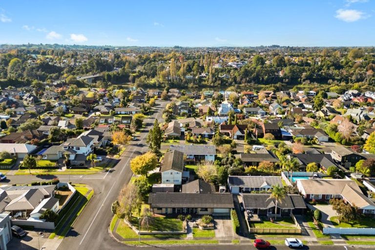 Photo of property in 16 Wilfred Street, St Andrews, Hamilton, 3200