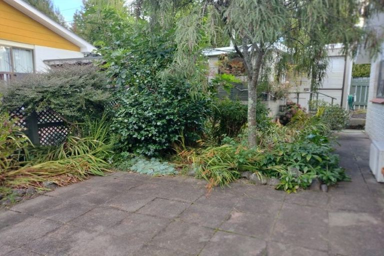 Photo of property in 1/26 Marlborough Street, Silverstream, Upper Hutt, 5019