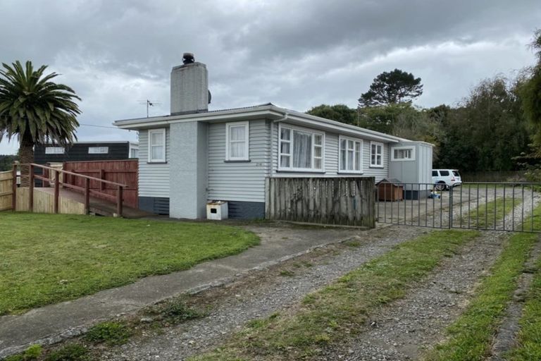 Photo of property in 214 Bridge Street, Eltham, 4322