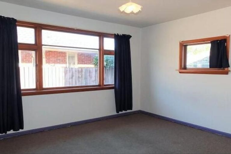 Photo of property in 32 Jennifer Street, Bryndwr, Christchurch, 8053