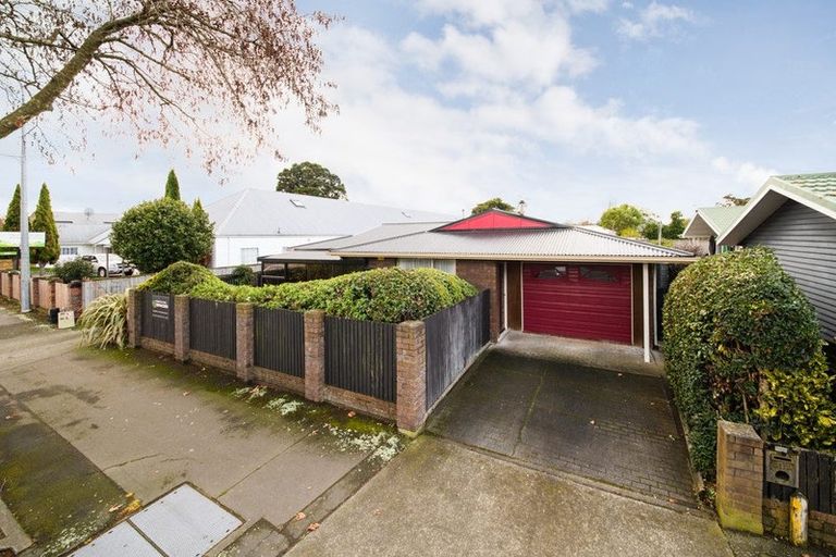 Photo of property in 311a Fitzherbert Avenue, West End, Palmerston North, 4410