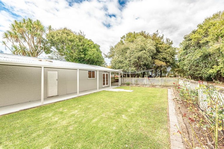 Photo of property in 6 No 2 Line, Durie Hill, Whanganui, 4500