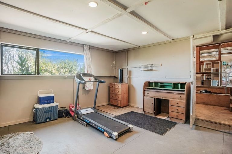 Photo of property in 2856 South Head Road, South Head, Helensville, 0874