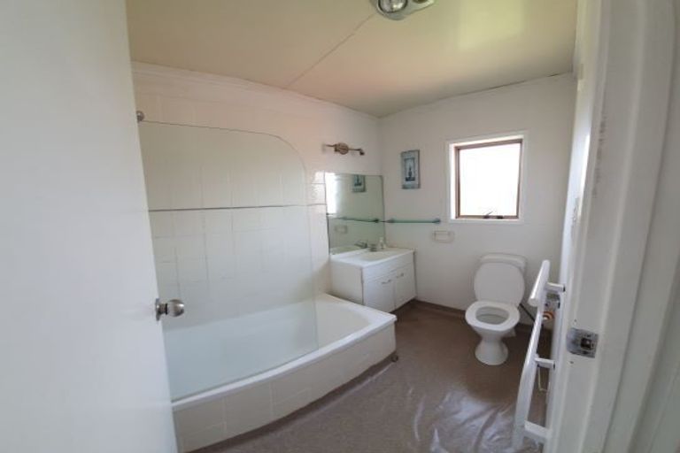 Photo of property in 23 Wycherley Drive, Bucklands Beach, Auckland, 2014