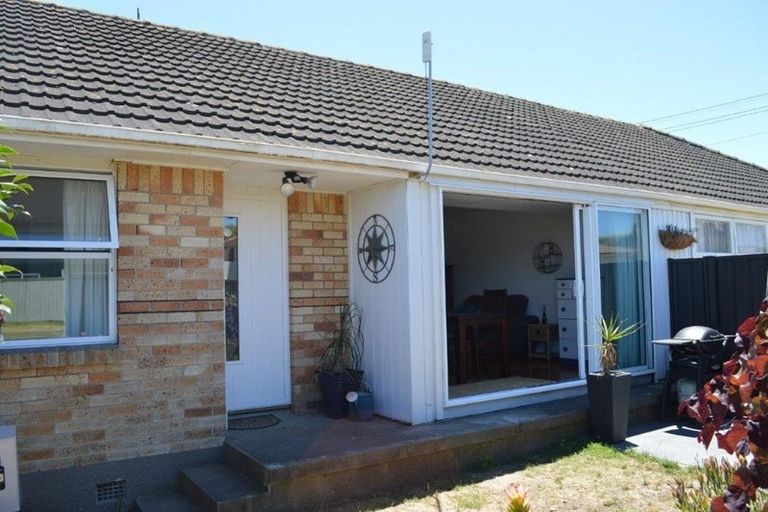 Photo of property in 2/369 Maunganui Road, Mount Maunganui, 3116