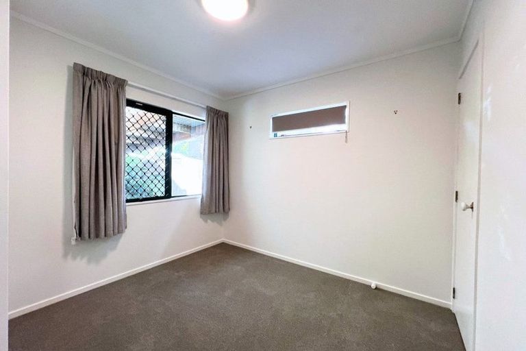 Photo of property in 17 Okura River Road, Okura, Albany, 0792